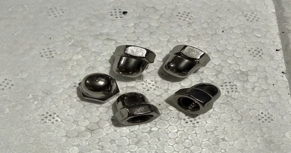 Đai Ốc Mũ Chụp & Đai Ốc Bông Chống Tháo Inox 304